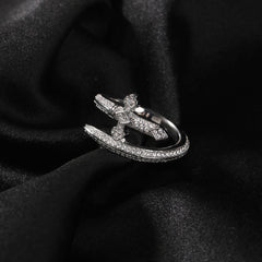 Rings Hip Hop Microencrusted Zircon Sword of Justice Vintage Ring Armament Spectrum