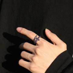 Rings Hip Hop Microencrusted Zircon Sword of Justice Vintage Ring Armament Spectrum